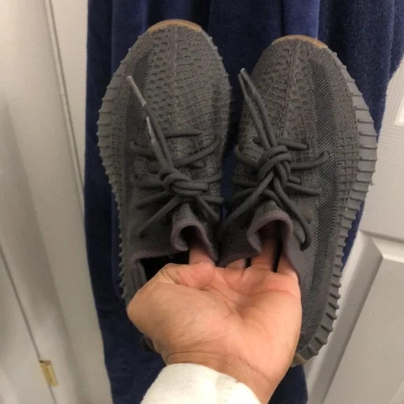 ✅ Yeezy “Cinder” Non-Reflective size 5! Worn Once ✅ - Picture 8 of 16